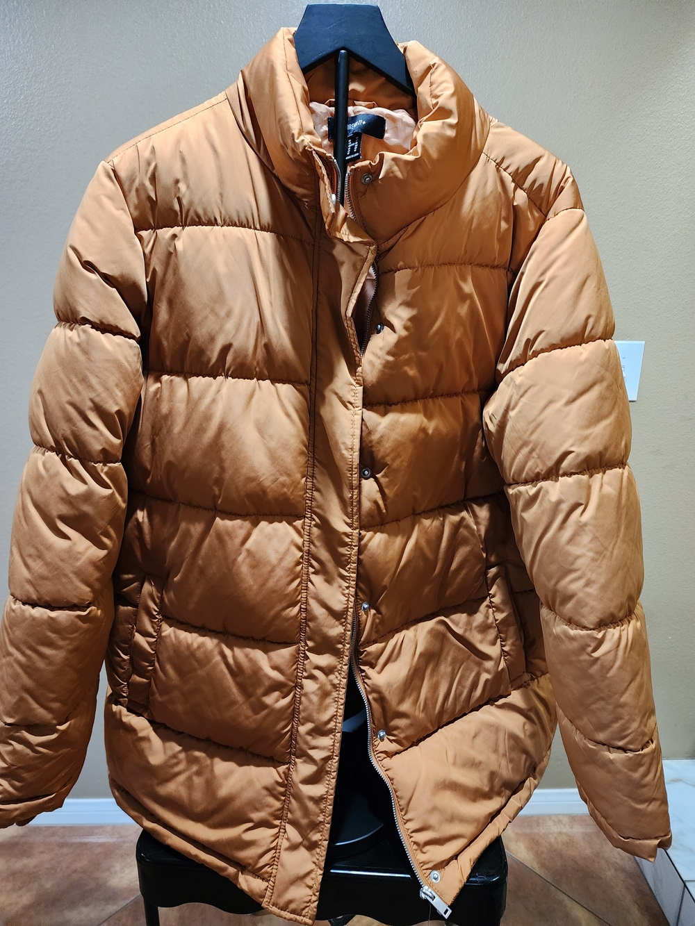 Forever 21 Women's Tan Quilted Puffer Jacket